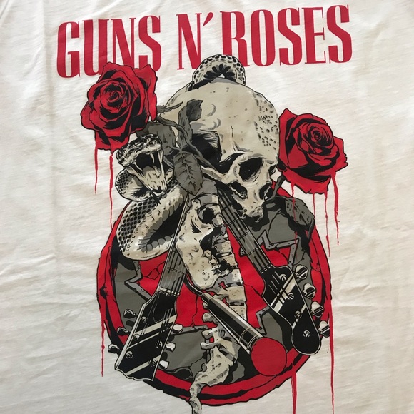 Guns N Roses T-shirts NEW NWT Sizes: XS,S, M,L, XL - Picture 2 of 3